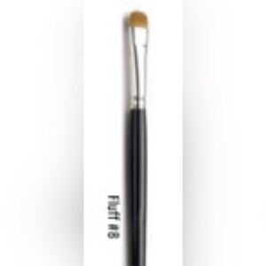 MAKEUP BRUSH KOLINSKY FLUFF #8 A NECESSITY FOR ALL PROS FROM PRO ARTIST COUNTER!